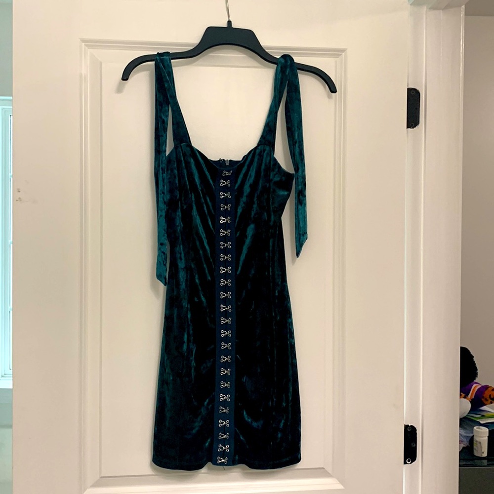 Worn twice good condition super cute